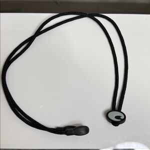 Costa Black Retainer